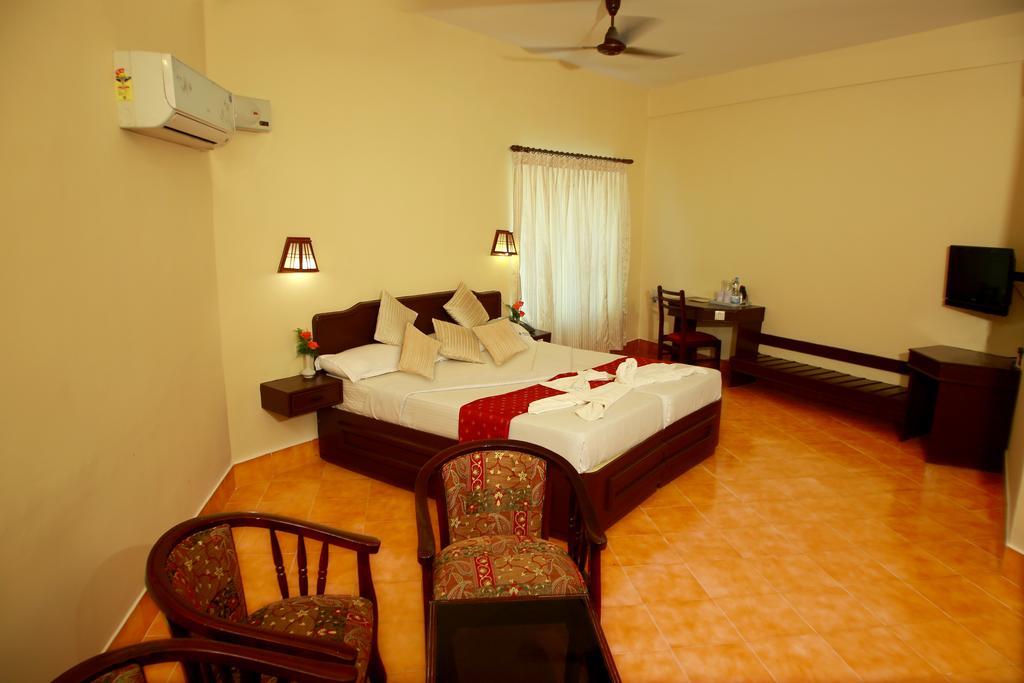 Michaels Inn Thekkady Dış mekan fotoğraf