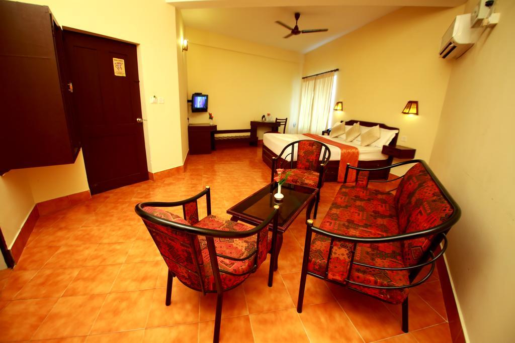 Michaels Inn Thekkady Dış mekan fotoğraf